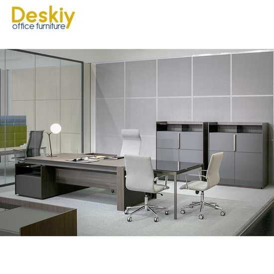 Office desk - مكتب