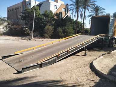 Dock leveler - Ramp رصيف شحن