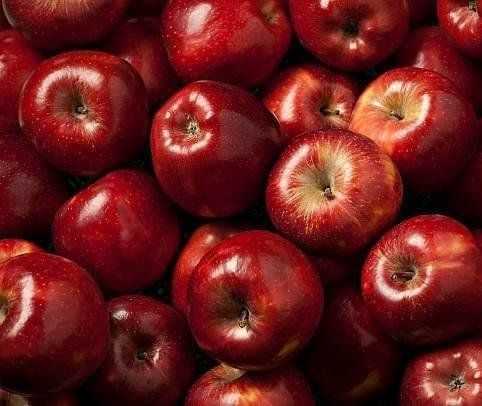 تفاح احمر