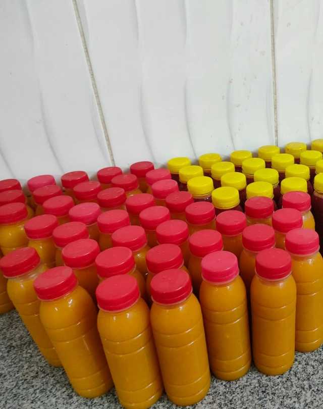 زجاجات عصير برتقال فريش 250 مل